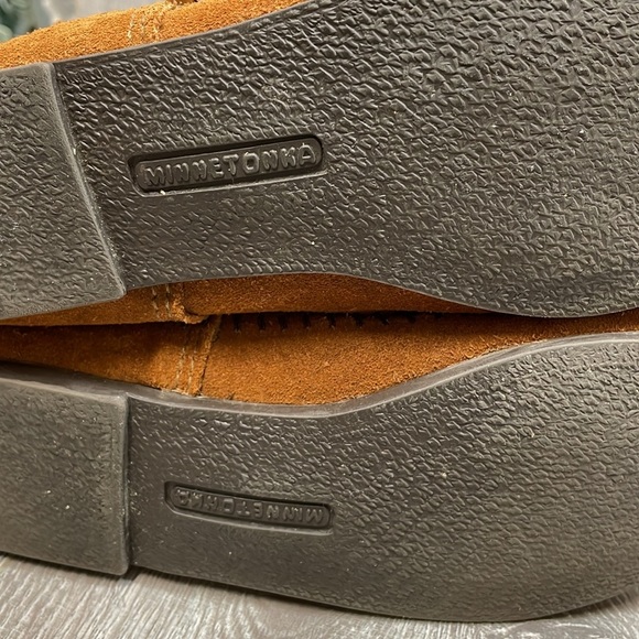 Minnetonka 3-Layer Fringe Boot Style 1632 Brown Suede Leather 8 - Picture 12 of 15